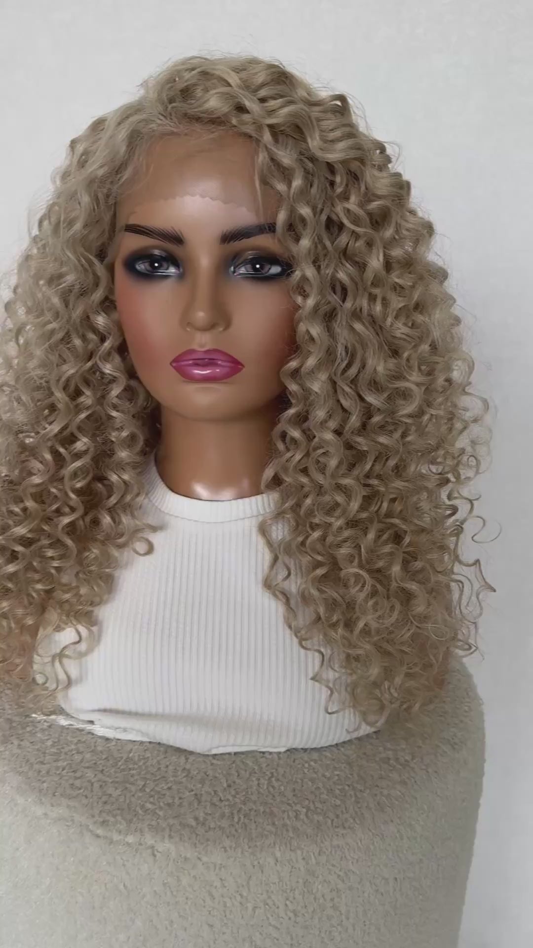 t-part lacefrot blonde synthetic, creamy blonde colour, middle part, heat safe wig.