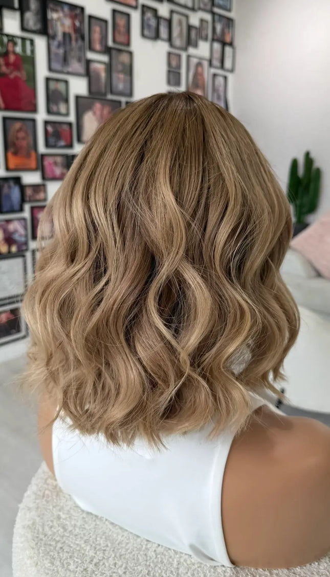 natural blonde ombre wavy hair wig, gold coast australia wigs, glueless heat safe wigs.