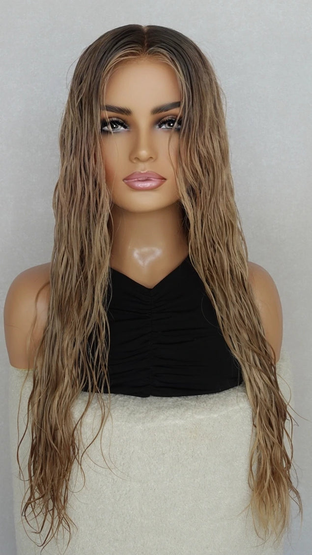 natural human hair lace front wig long length blonde ombre wavy hair.
