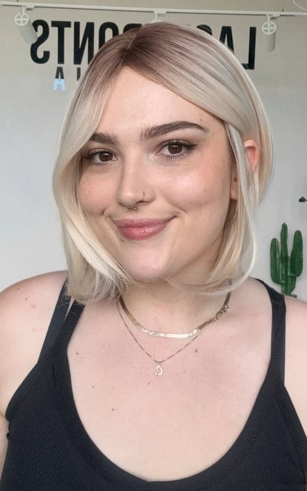short blonde bob length natural glueless synthetic wig for hairloss, alopecia.