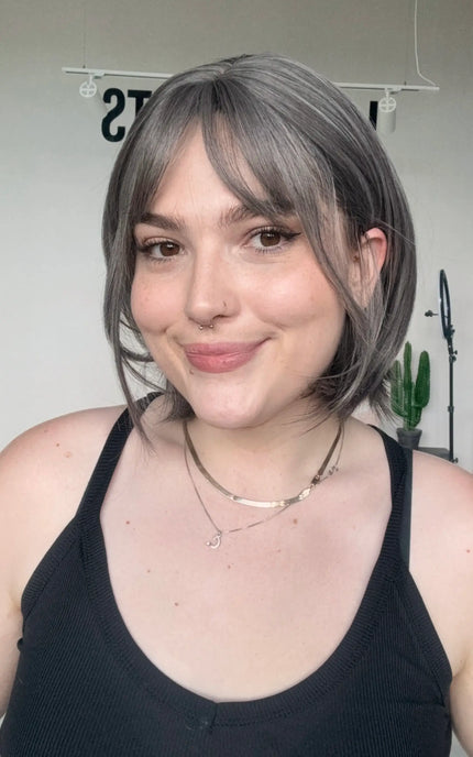 natural looking glueless bob synthetic wig for hairloss, alopecia.