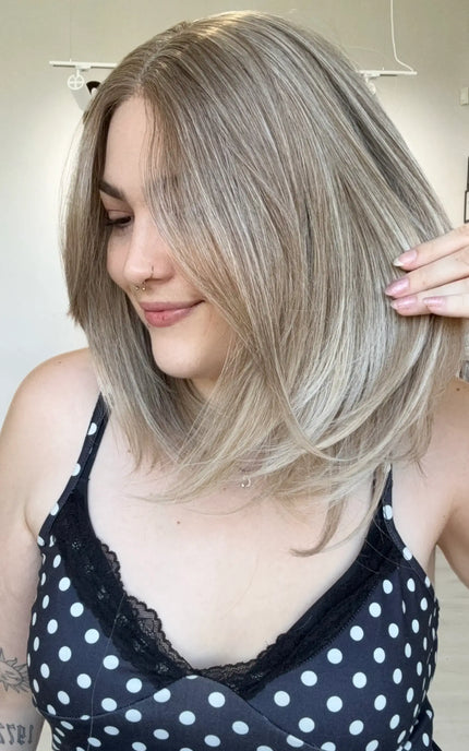 heat safe petite size synthetic wig for hairloss.