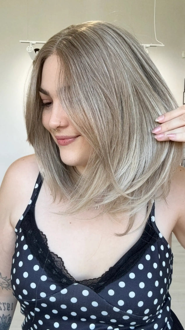 heat safe petite size synthetic wig for hairloss.