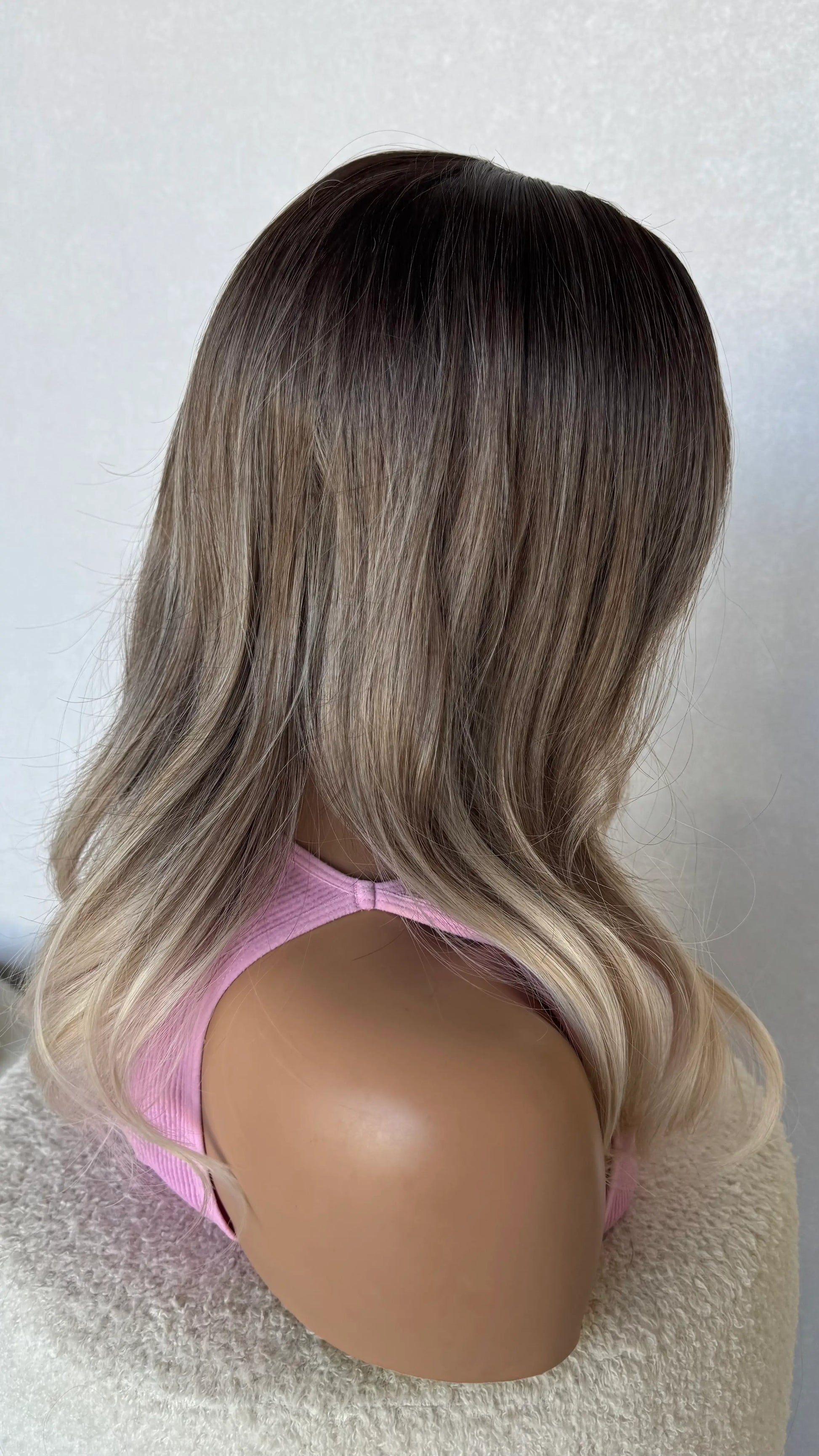 synthetic curtain bang fringe wig, heat safe, glueless wig, showing colours.