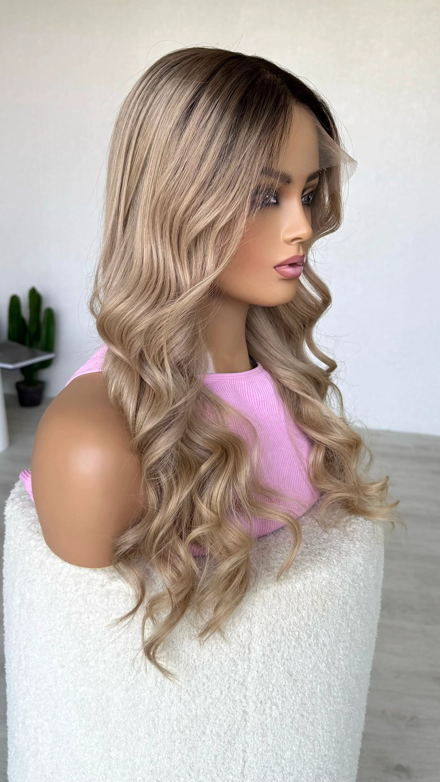 lacefront wig australia, curled 24 inch hair.