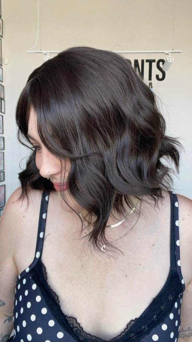 short bob length wavy hairv synthetic for hairloss, beginner friendly wig australia.
