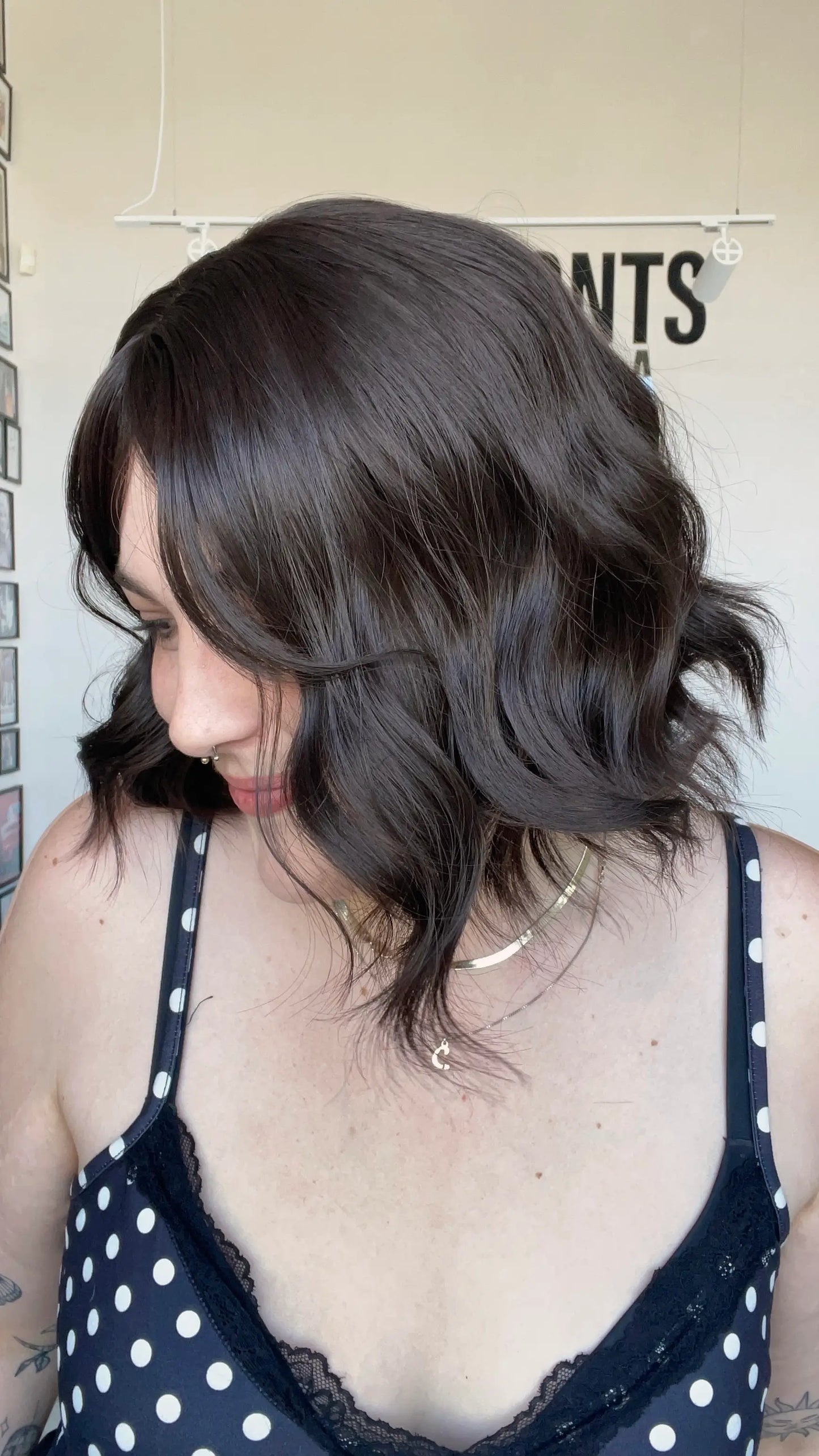 short bob length wavy hairv synthetic for hairloss, beginner friendly wig australia.