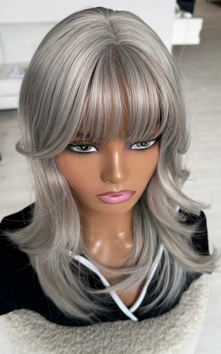 natural looking layered silver wig for hairloss.