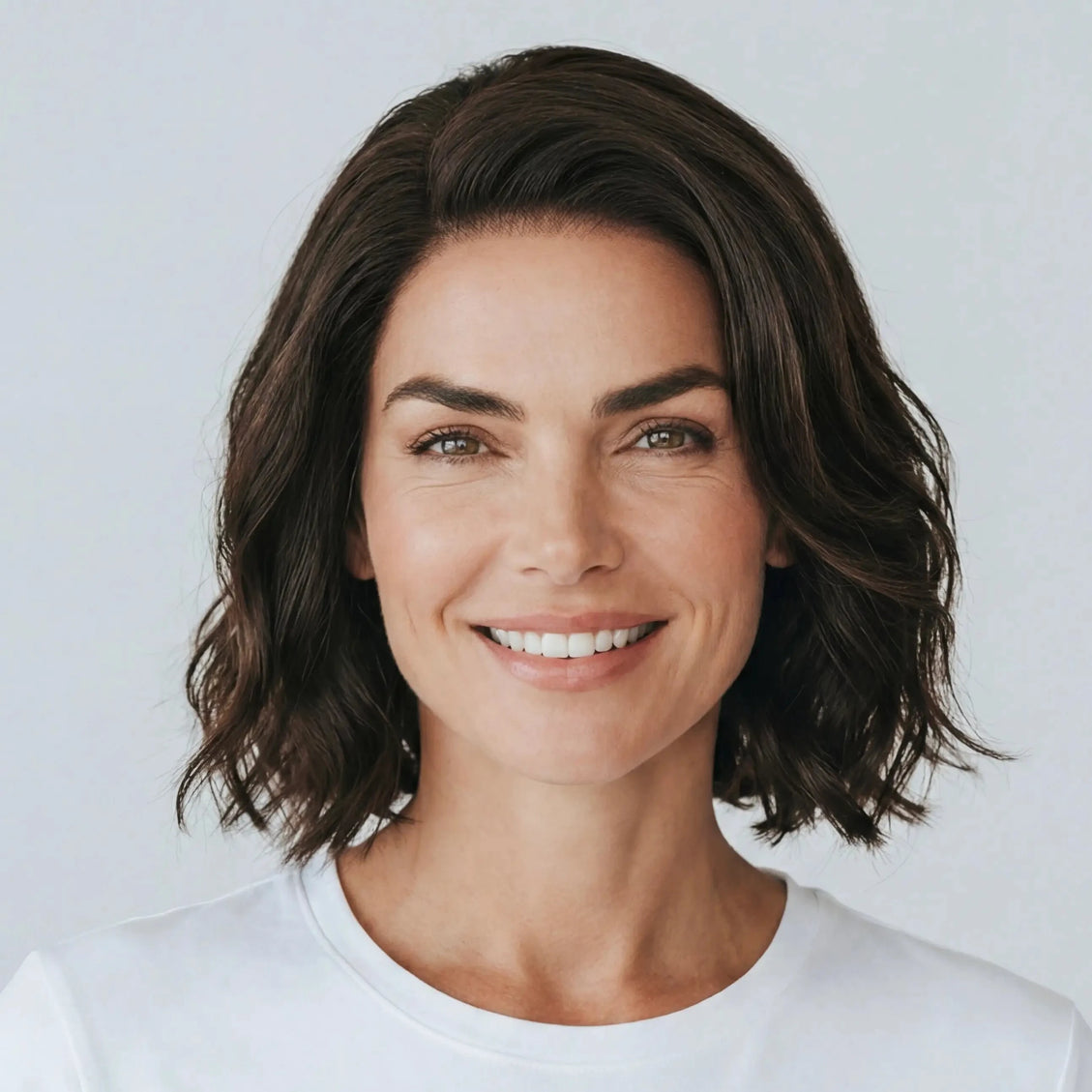 natural looking wavy brunette bob glueless beginner lace wig in australia. for women with hairloss, alopecia, chemotherapy.