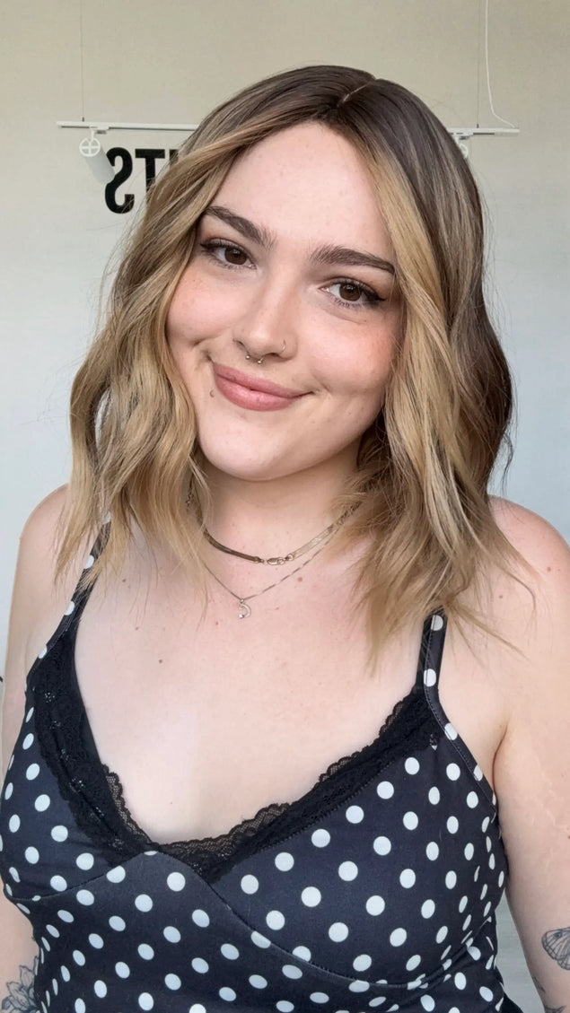 natural looking synthetic wigs for hairloss in australia, mixed tone wavy wig.