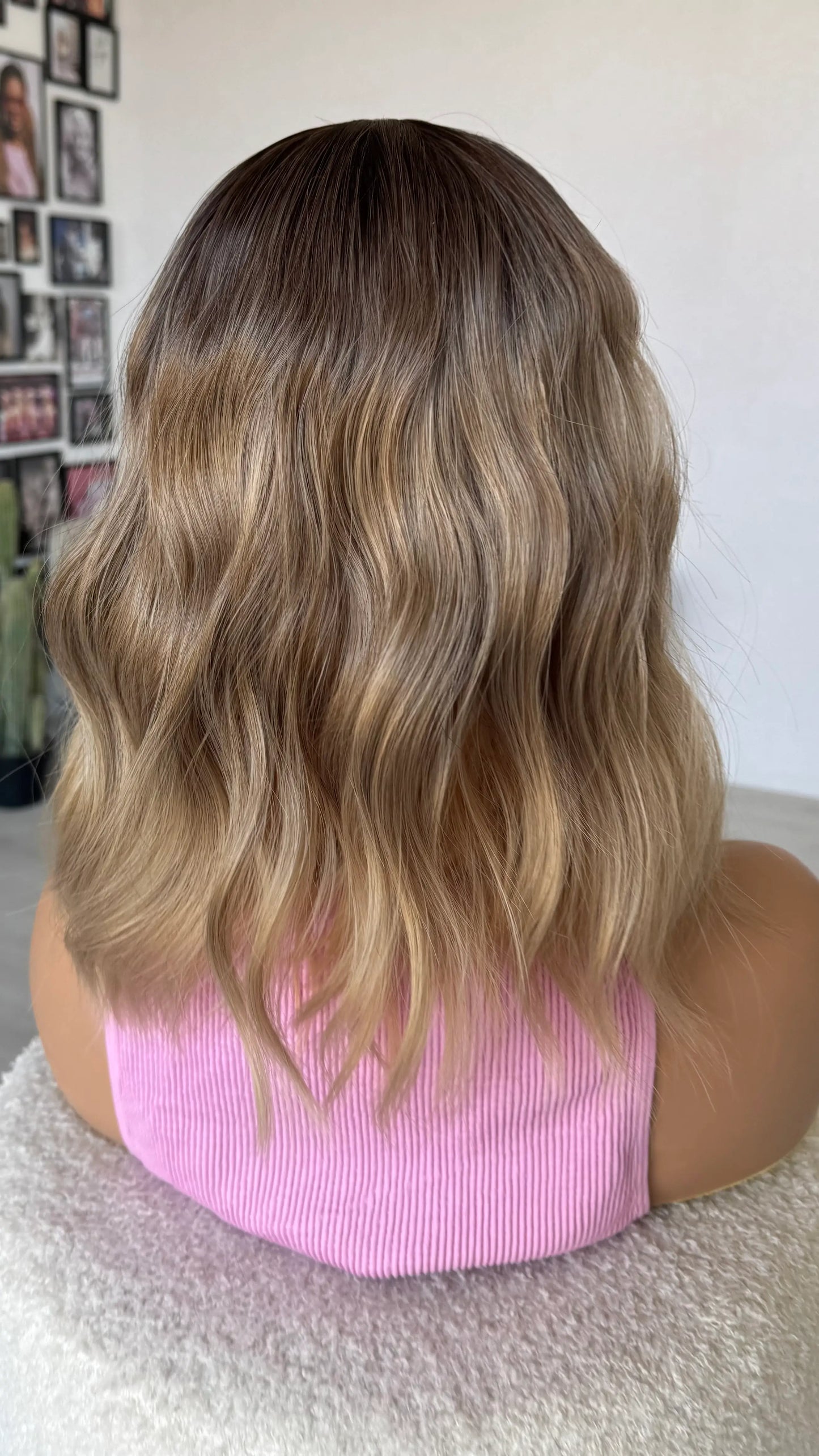 from behind wavy fringe wig ombre hair.