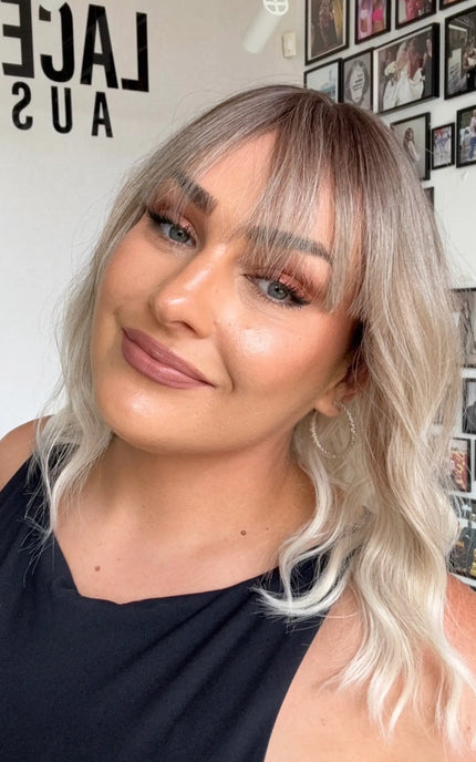 wavy ombre blonde wavy fringe synthetic, glueless heat safe wig.