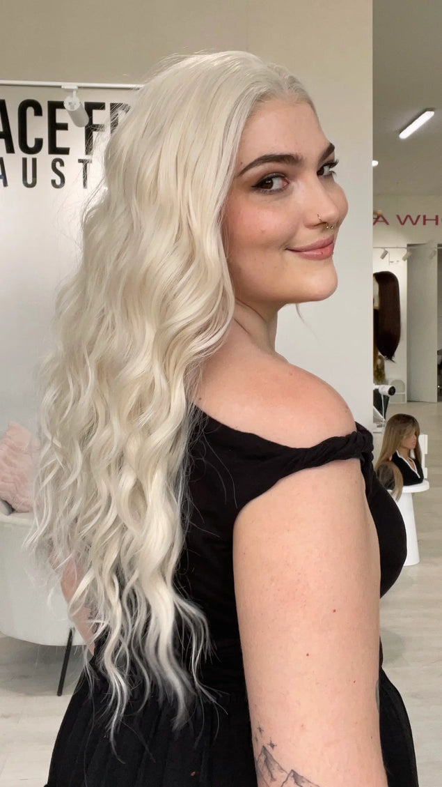 heat safe wavy white blonde hair wig. glueless cap . long white blonde hair wig.